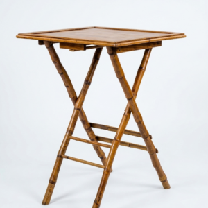 Conjunto mesa y sillas bambú de coctel