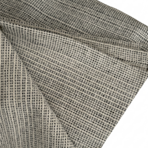 Alfombra rectangular blanca cuadradito negro